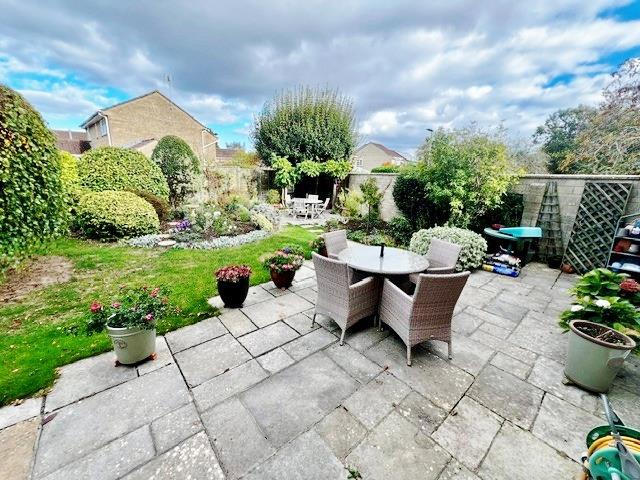garden 1.jpg